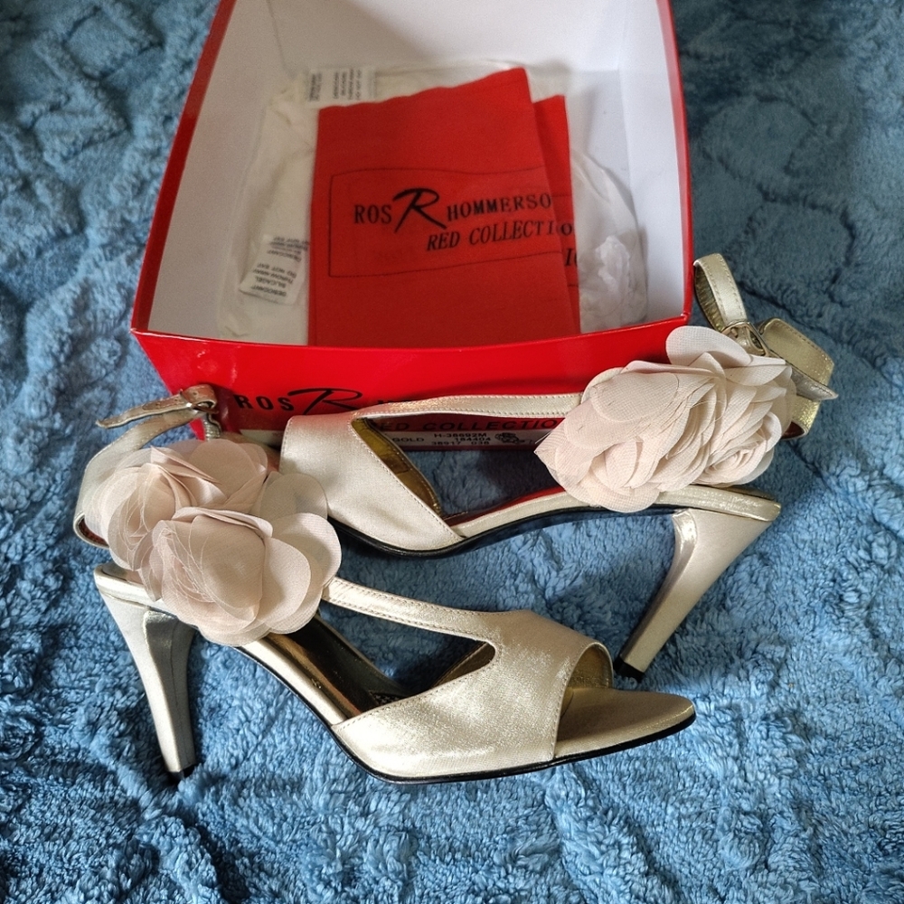 Elegant Gold Satin Ankle Strap Rose Accent Women's Heels Sz 10.5